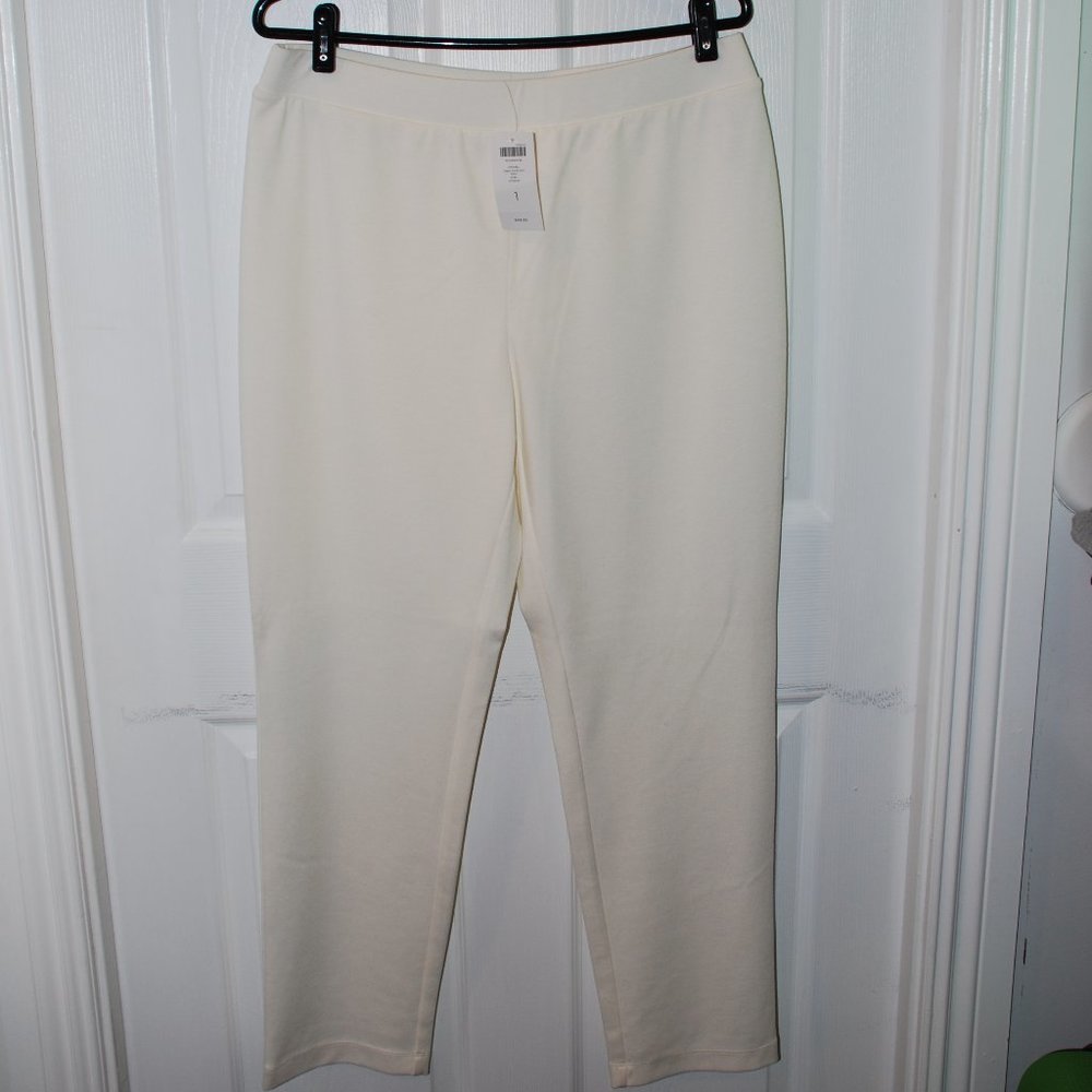 Chico's New with Tags pull on Pant